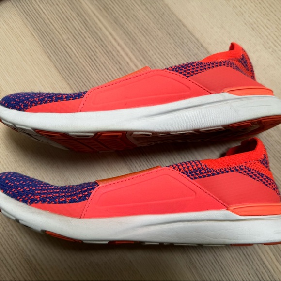 APL TechLoom Bliss (US7) - Picture 2 of 5